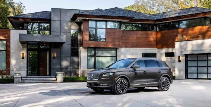Lincoln Nautilus Provides Luxury in a Mid Size SUV