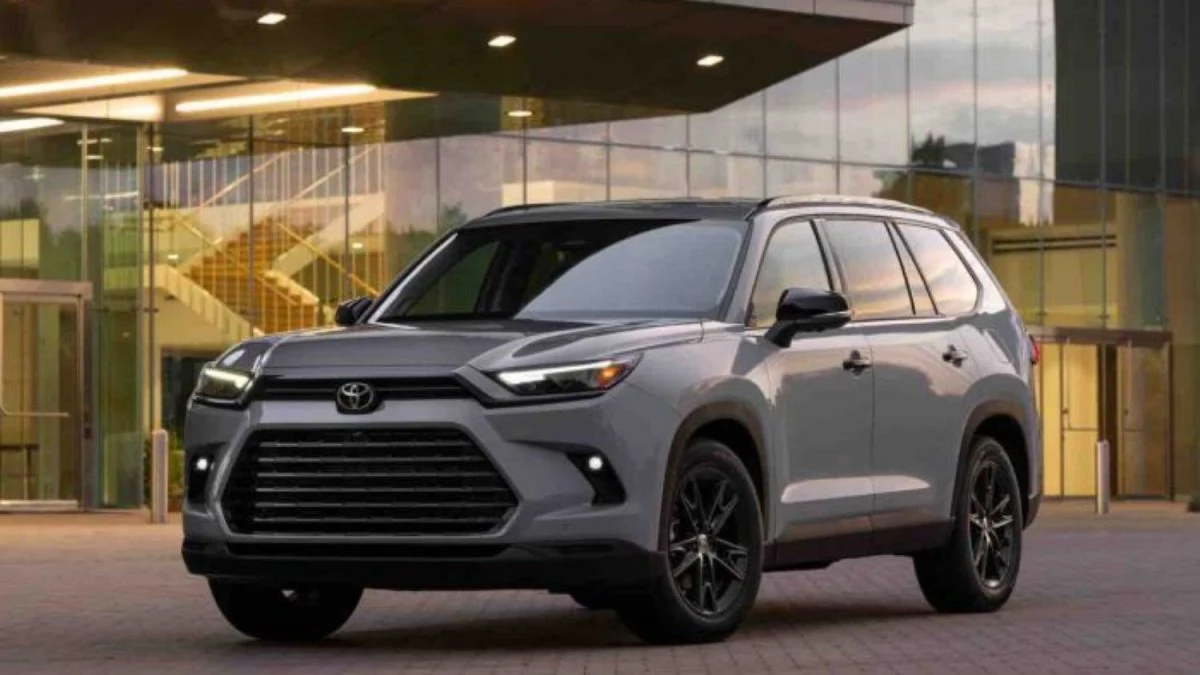 The 2026 Toyota Grand Highlander Mixes Luxury with Functionality